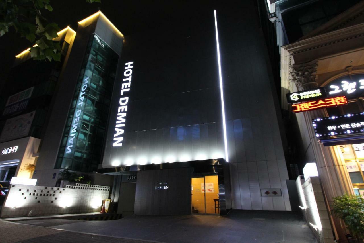 โรงแรมเดเมียน โซล ภายนอก รูปภาพ